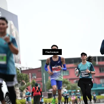 Runner Photo 8930158