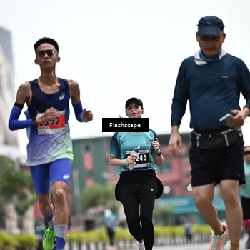 Runner Photo 8930221