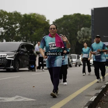 Runner Photo 8930258
