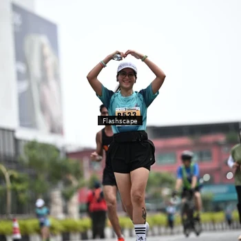 Runner Photo 8930275