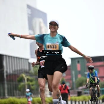 Runner Photo 8930296