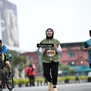 Runner Photo 8930324
