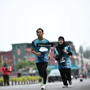 Runner Photo 8930357