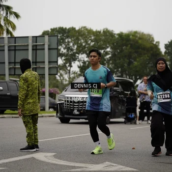 Runner Photo 8930369