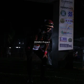 Runner Photo 8930390