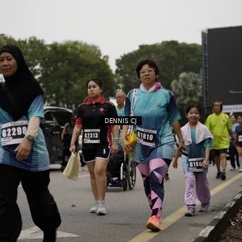 Runner Photo 8930398