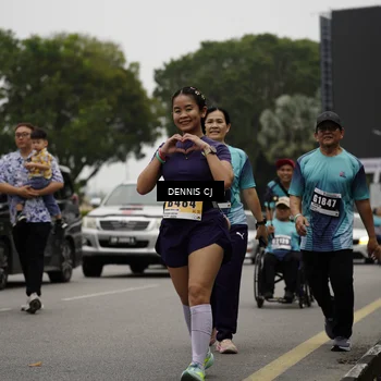 Runner Photo 8930459