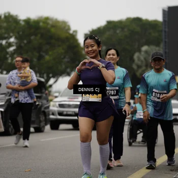 Runner Photo 8930469