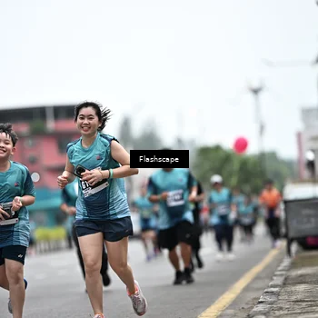 Runner Photo 8930473