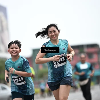 Runner Photo 8930495