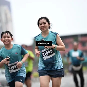 Runner Photo 8930504
