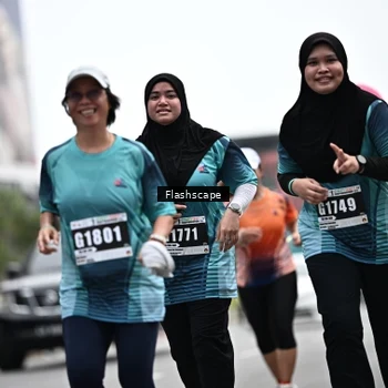 Runner Photo 8930672