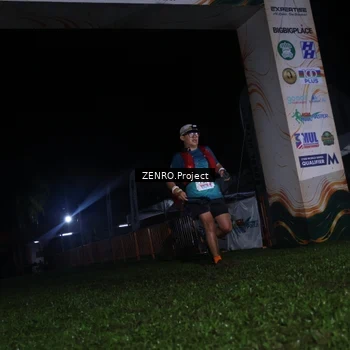 Runner Photo 8930707