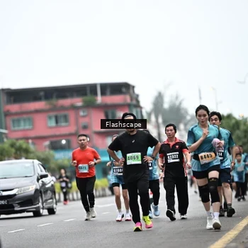 Runner Photo 8930752