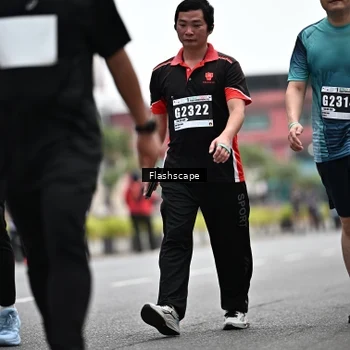 Runner Photo 8930835