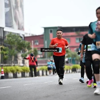 Runner Photo 8930850