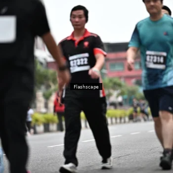 Runner Photo 8930855