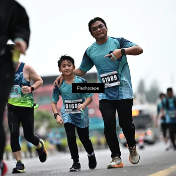 Runner Photo 8930918
