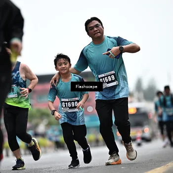 Runner Photo 8930924