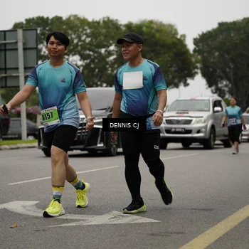 Runner Photo 8930954