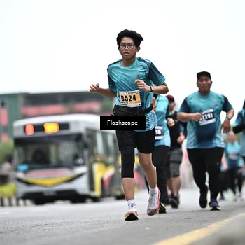 Runner Photo 8930978