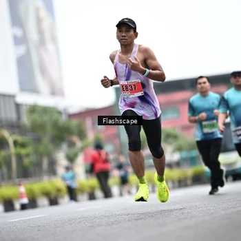 Runner Photo 8931144