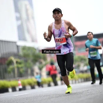 Runner Photo 8931147
