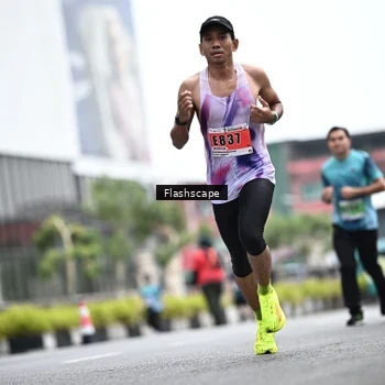 Runner Photo 8931153