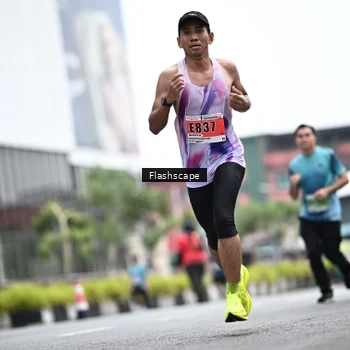Runner Photo 8931158