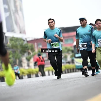Runner Photo 8931169