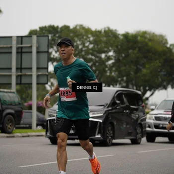 Runner Photo 8931400