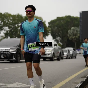 Runner Photo 8932115