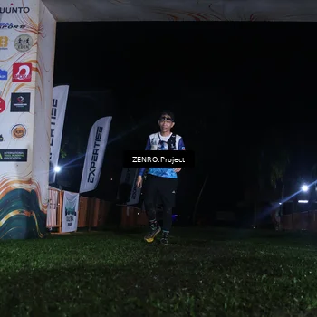 Runner Photo 8932233