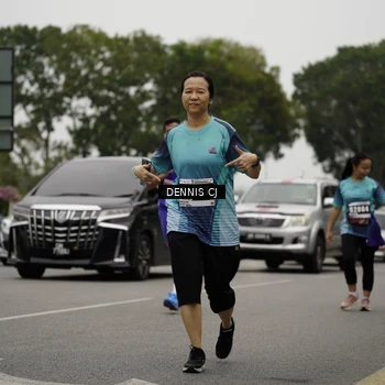 Runner Photo 8932324