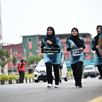 Runner Photo 8932702