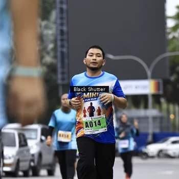 Runner Photo 8932775