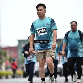 Runner Photo 8932844