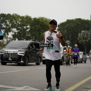 Runner Photo 8932858