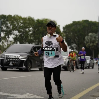 Runner Photo 8932860