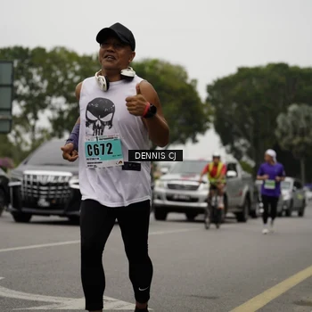 Runner Photo 8932882