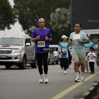Runner Photo 8932884