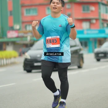 Runner Photo 8933005