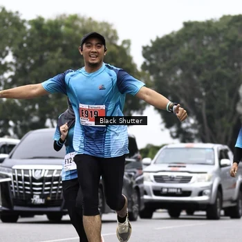 Runner Photo 8933012
