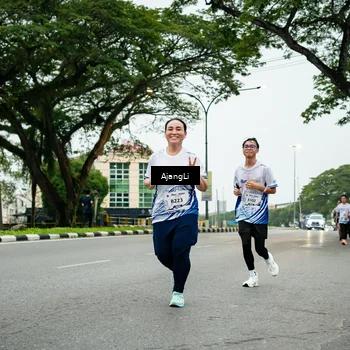 Runner Photo 8933054
