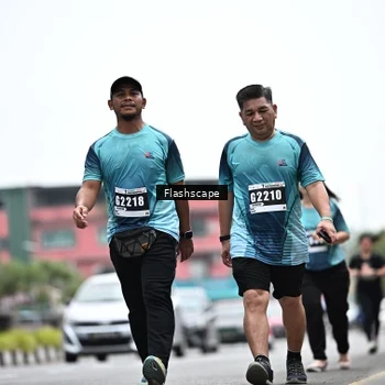 Runner Photo 8933077