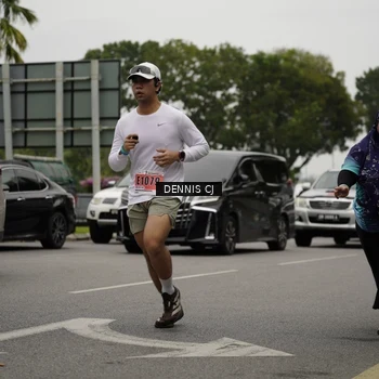Runner Photo 8933170