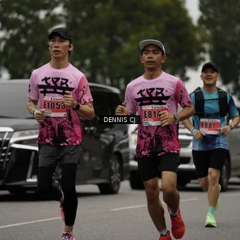 Runner Photo 8933221