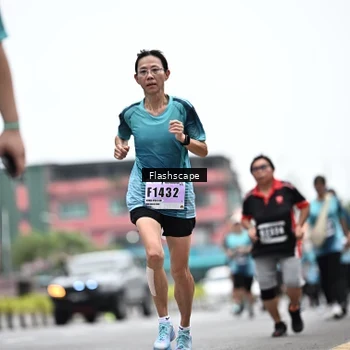 Runner Photo 8933224
