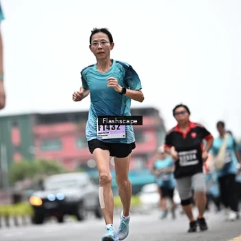Runner Photo 8933230