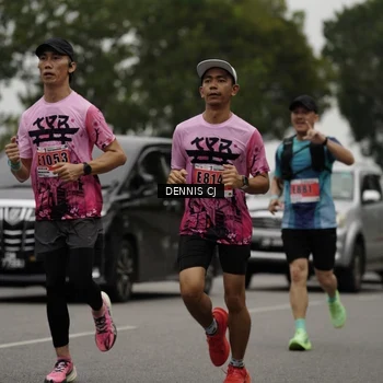 Runner Photo 8933232